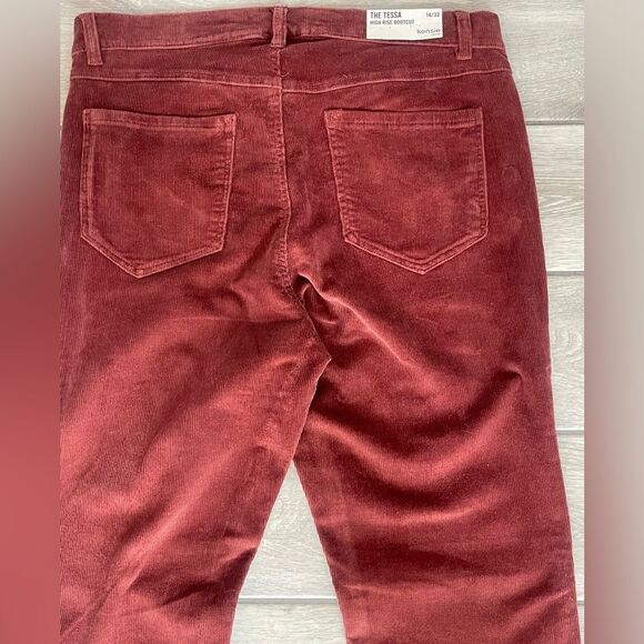 Dusty Rose Corduroy Flare Pants - Picture 4 of 9